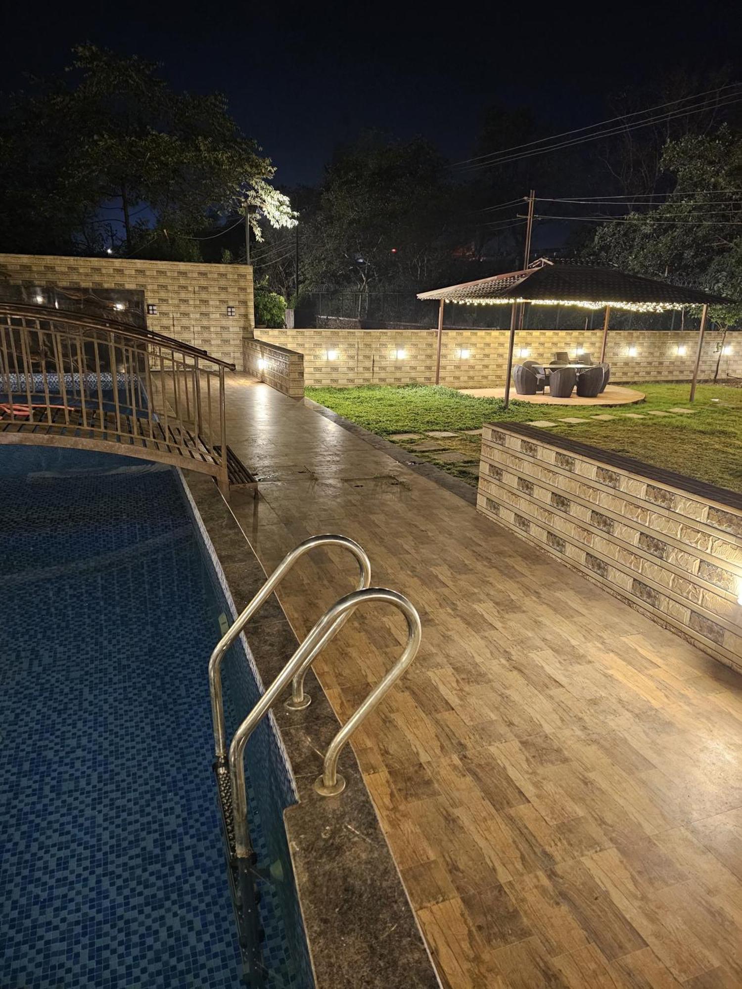 Casa Lola Villa Лонавала Екстериор снимка