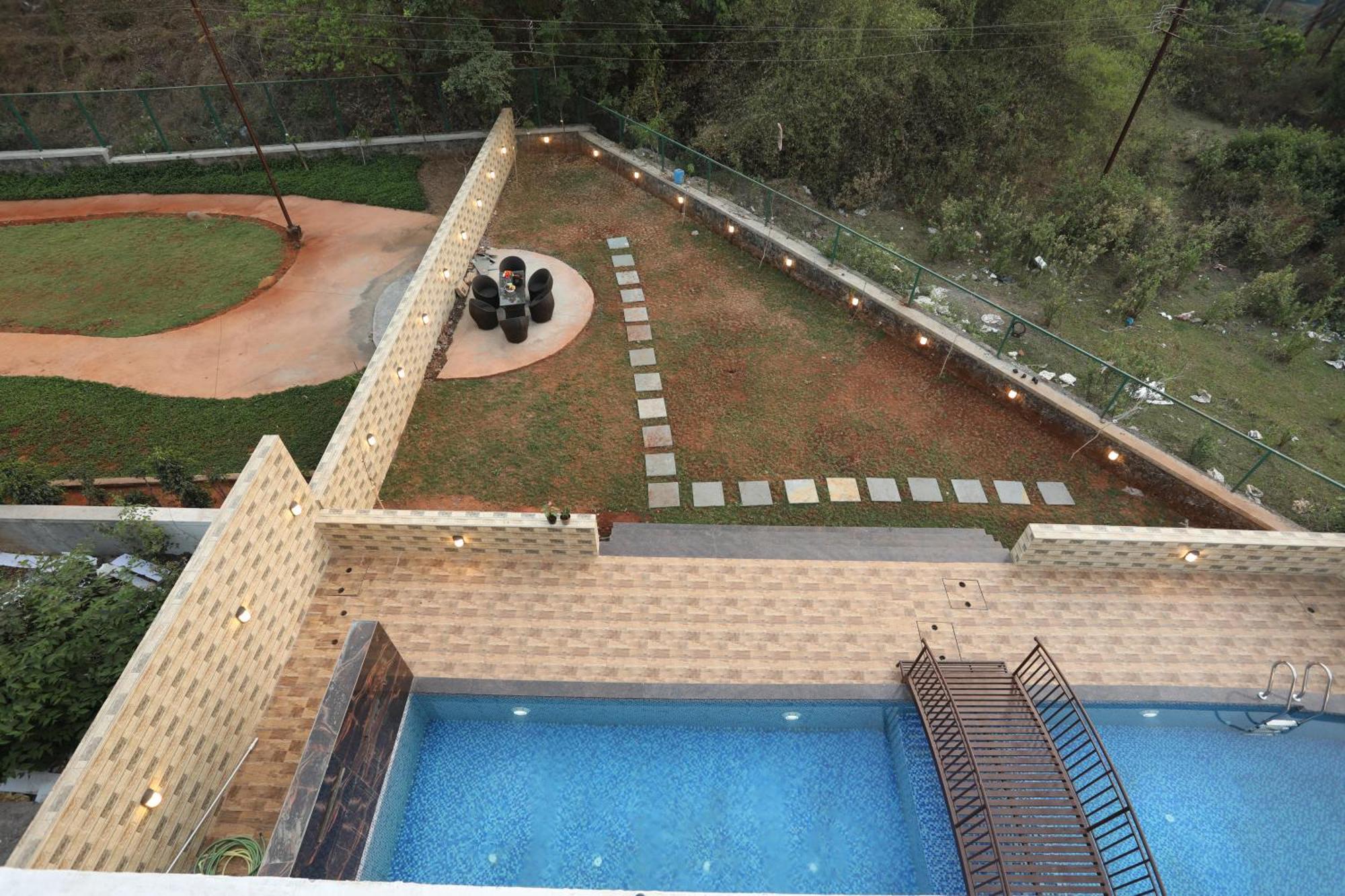 Casa Lola Villa Лонавала Екстериор снимка